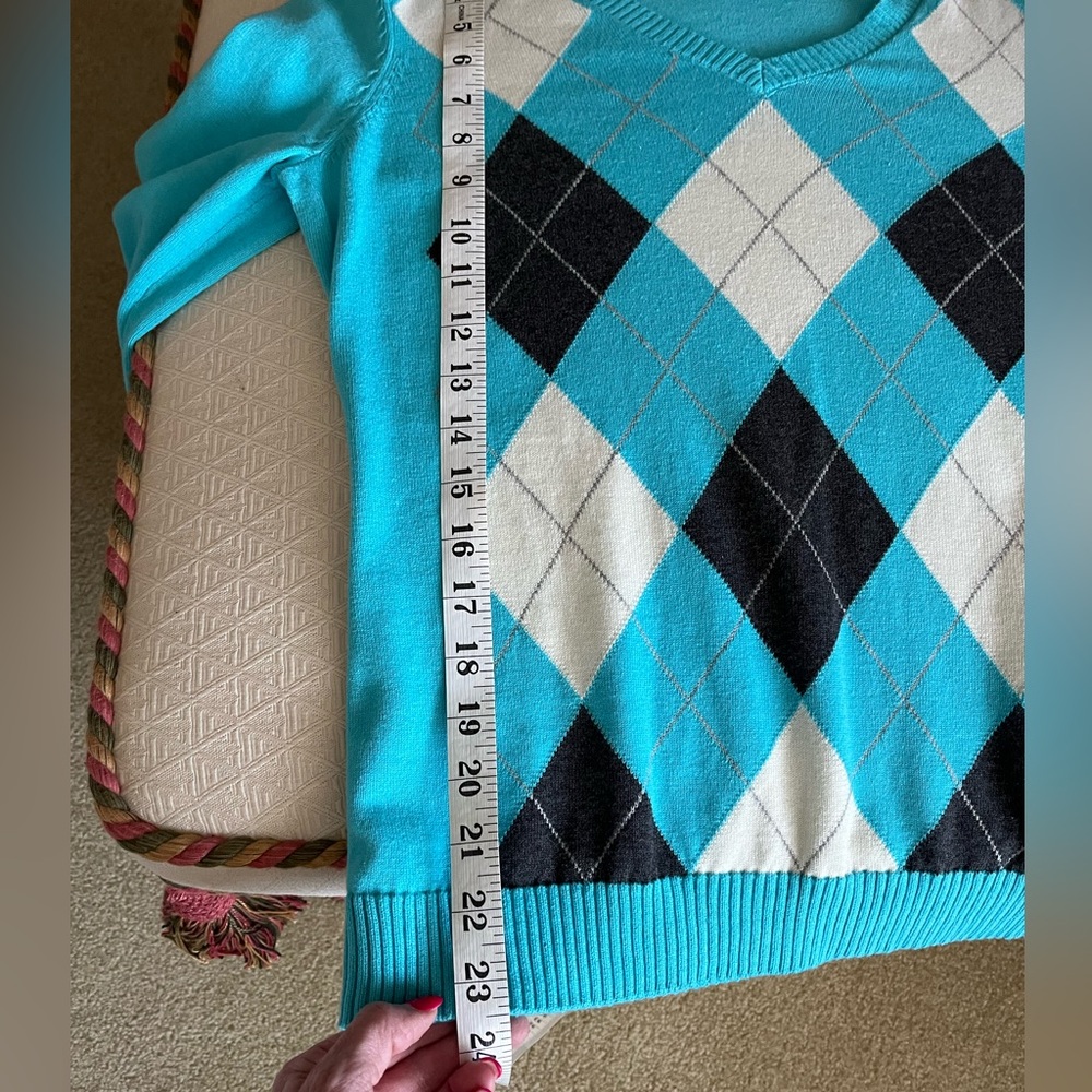 Izod Argyle V-Neck Sweater NWT Small Petite - Picture 7 of 8